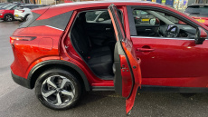 Nissan Qashqai 1.3 DiG-T MH 158 N-Connecta 5dr Xtronic Petrol Hatchback